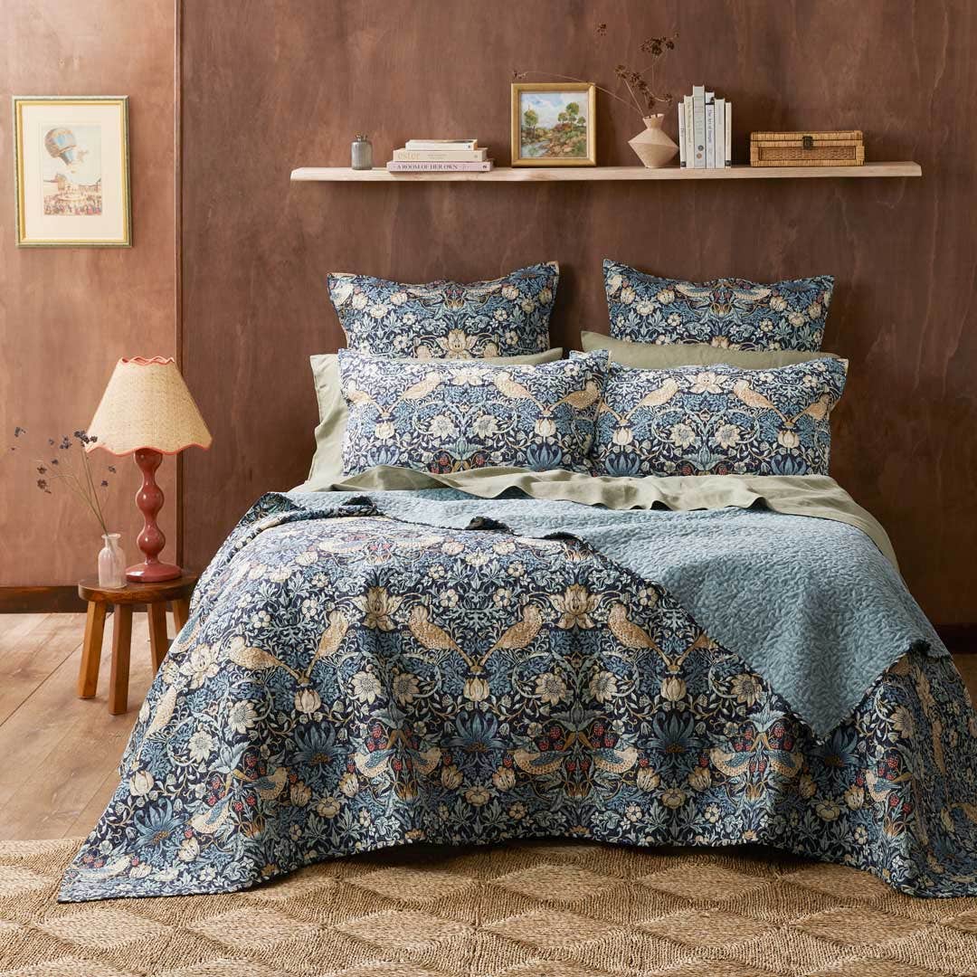 Strawberry Thief Bedspread